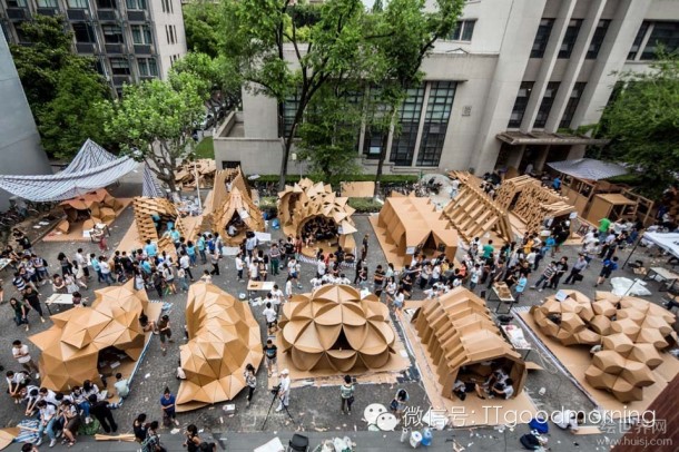 Impresionantes estructuras de cartón echas por estudiantes